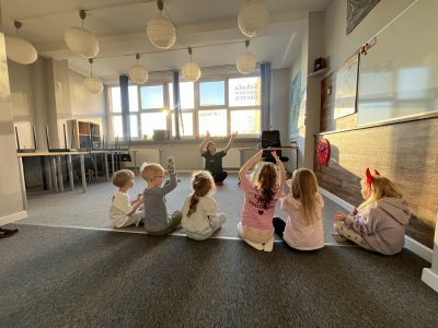 foto 910 w galerii dla school area!