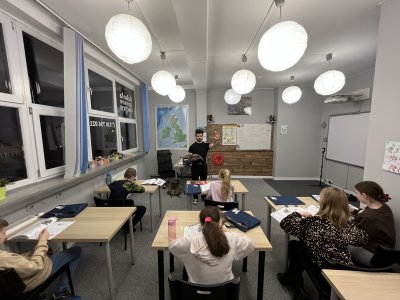 foto 911 w galerii dla school area!